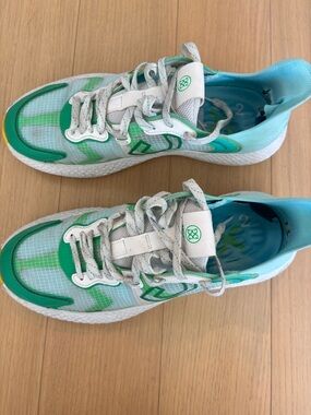 G/FORE Men’s White, Green & Teal Athletic Sneakers